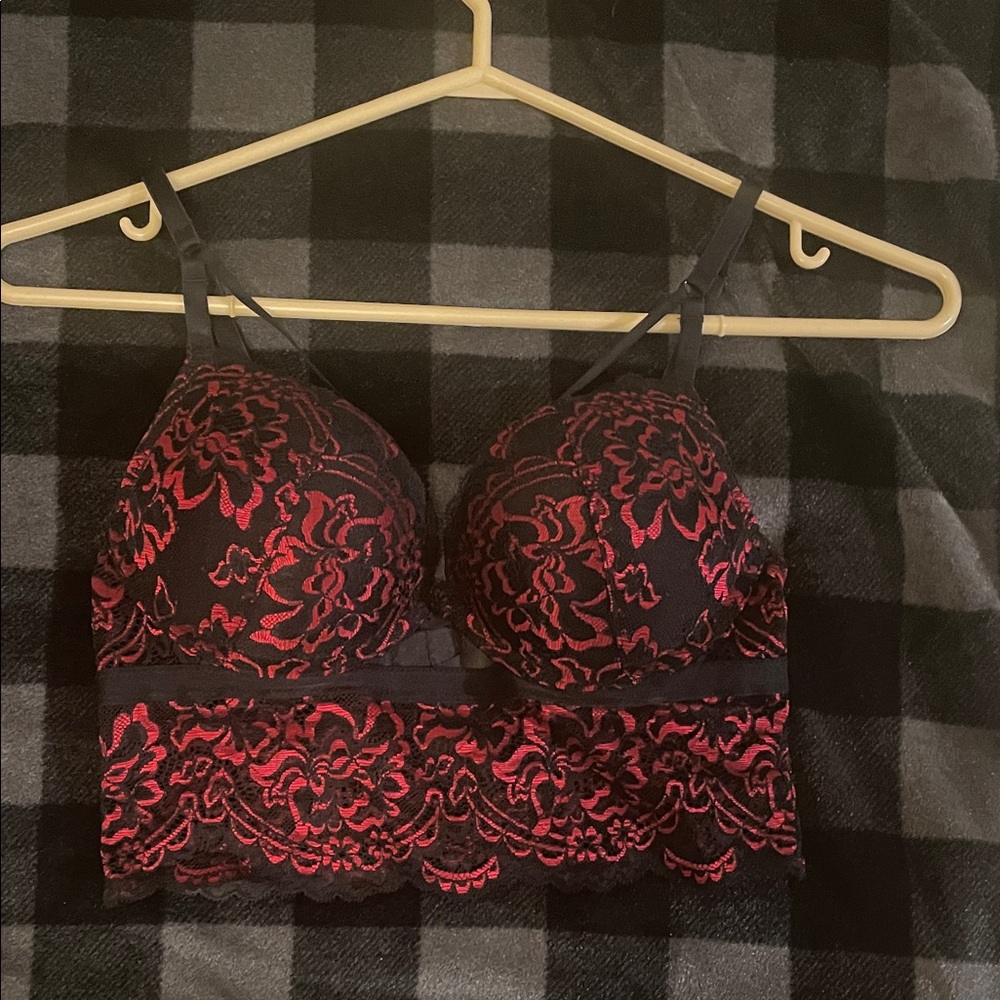 XS La SENZA Black and Red Lace Bralette